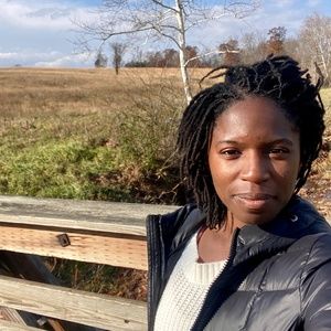 Meet your Posher, Shaina